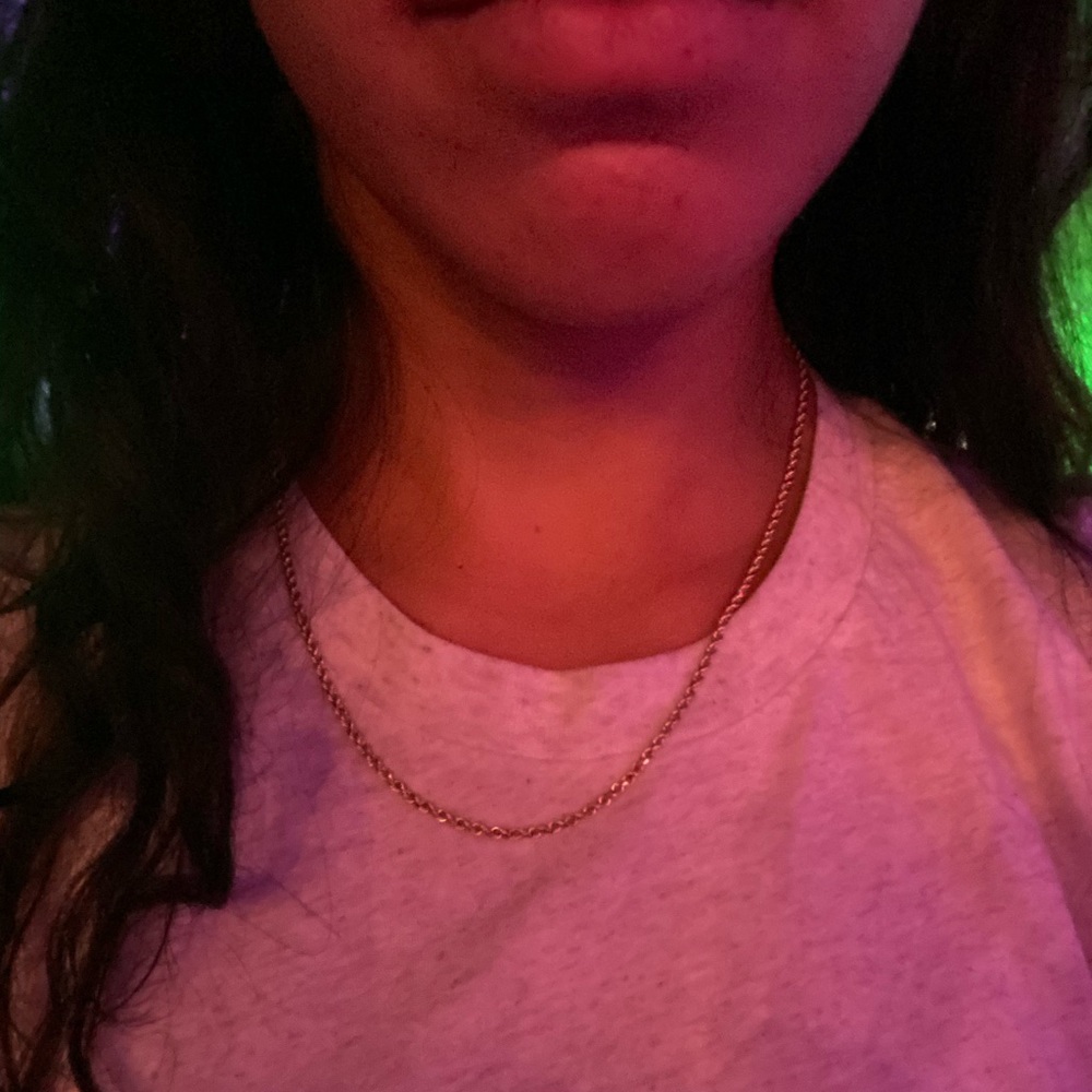 Simple gold chain
